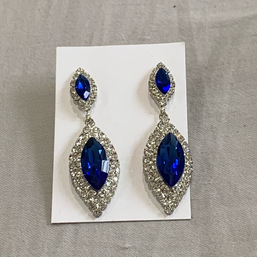 blue sapphire dangle earrings